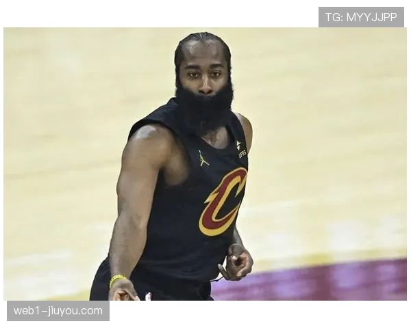 哈登拇指骨折缺席关键战 骑士伤病潮影响排名争夺